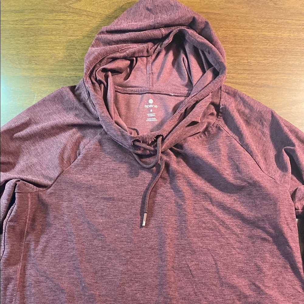 Wine colored Hooded athletic shirt